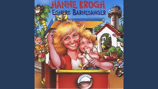 Video thumbnail of "Hanne Krogh - Jeg Folder Mine Hender Små (FN-Bønn)"