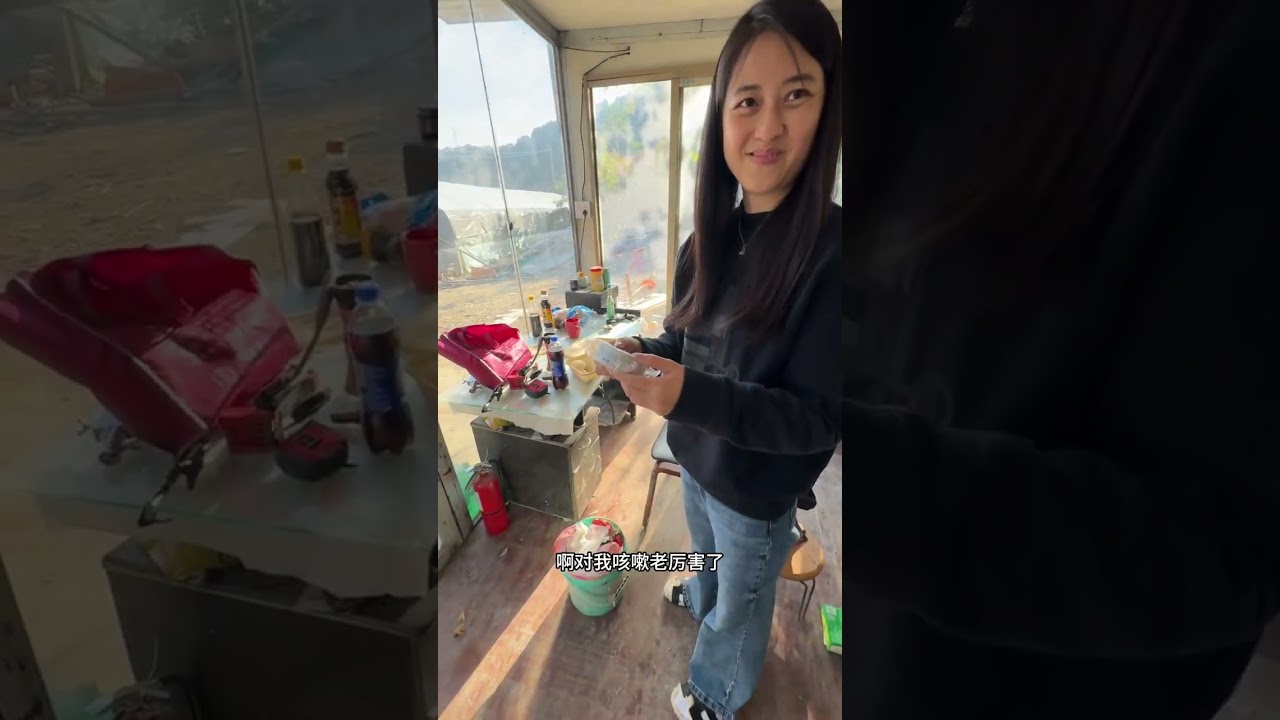 吃不上霸王别姬但吃上了阳澄湖大闸蟹 富贵姐又来看望咱了！#我的乡村生活 #抖音新农人 #鸡小邵 #阳澄湖大闸蟹 #农村创业养殖