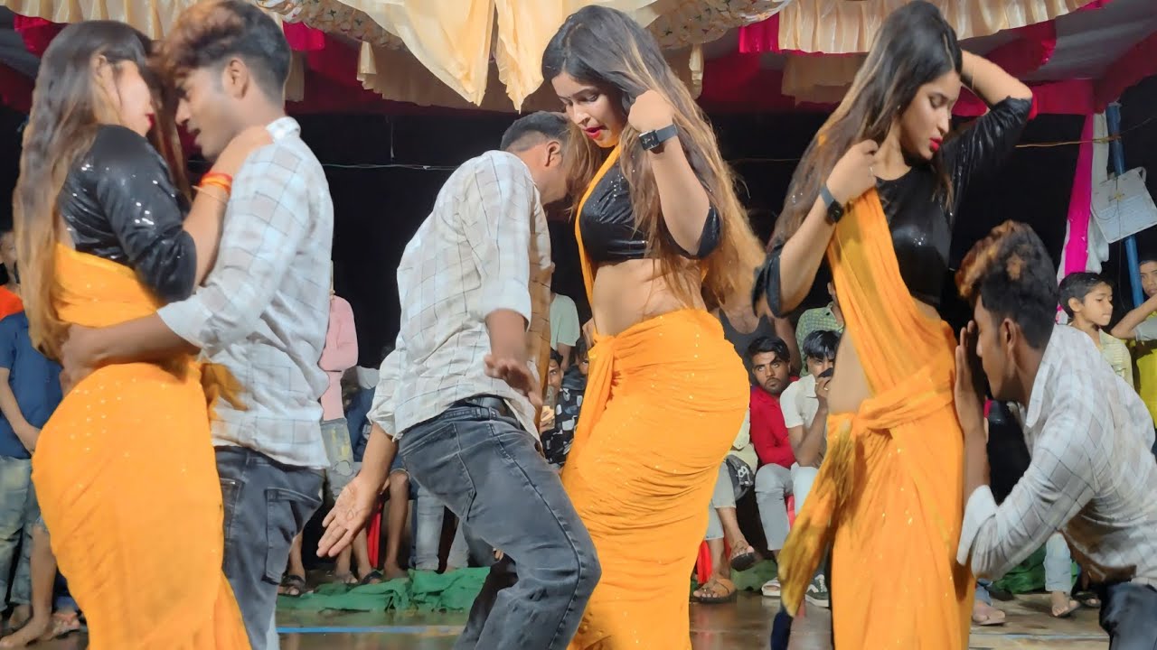 बलमुआ के बालम||डांस विडिओ||फेमस डांसर एंड सरोजिनी डांसर का कमर तोड़ डांस पब्लिक देखती रह गई 2025