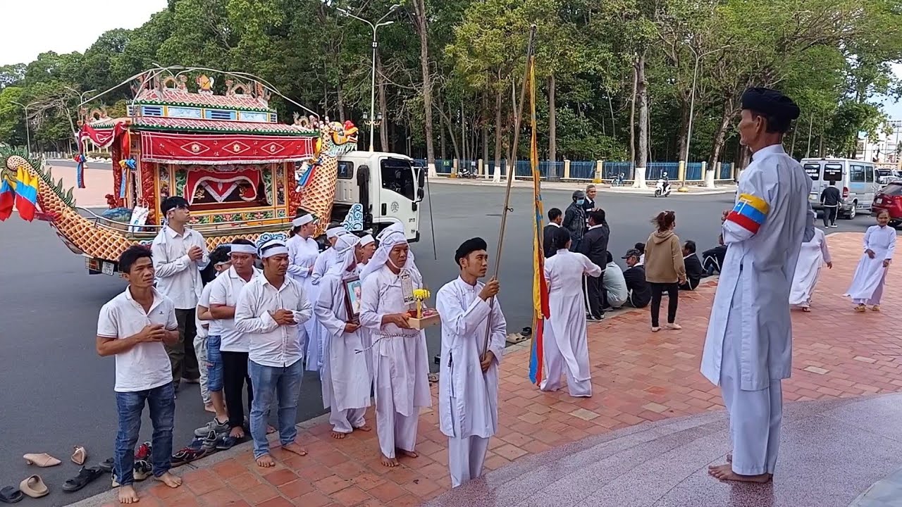 Buổi Đưa Tiễn Vị Cựu Chánh Trị Sự : Nguyễn Văn Cạch 79T Đạo Cao Đài Toà Thánh Tây Ninh