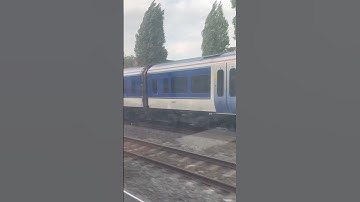 Great Western Railway IET overtaking Chiltern Railways London Marylebone services outside Oxford