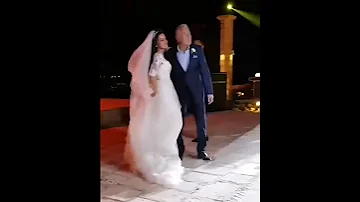 شاهد مصطفى فهمى فى فرح ا بنته دينا وسر رقصهما اللى الناس كلها بتحكى عنه 