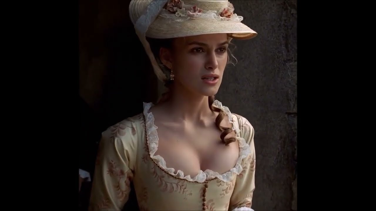Keira Knightley in a peach colored dress - POTC: Curse of the Black Pearl (2003) Keira Knightley in a peach colored dress - POTC: Curse of the Black Pearl (2003)
