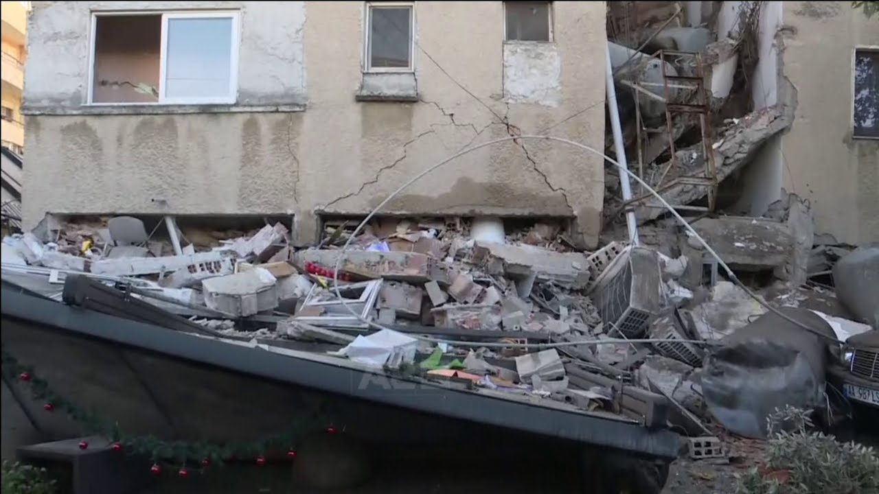 Pa koment: Pallati në Durrës zhytet nën tokë nga tërmeti