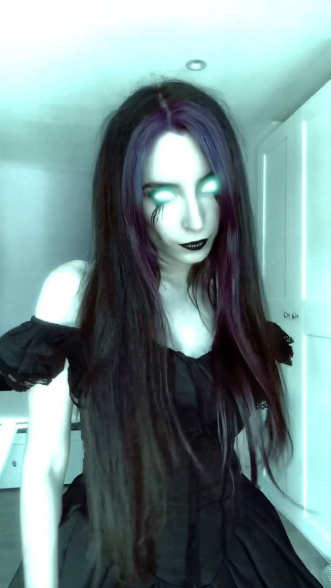 EL OSCURO SECRETO DE LINA DRESS TO IMPRESS ROBLOX