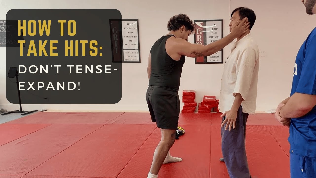 Как тайцзицюань поглощает удар: расширение вместо напряжения