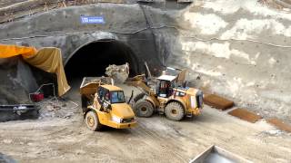 Cat 966K load dumpers