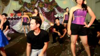 Discotillion: On the floor