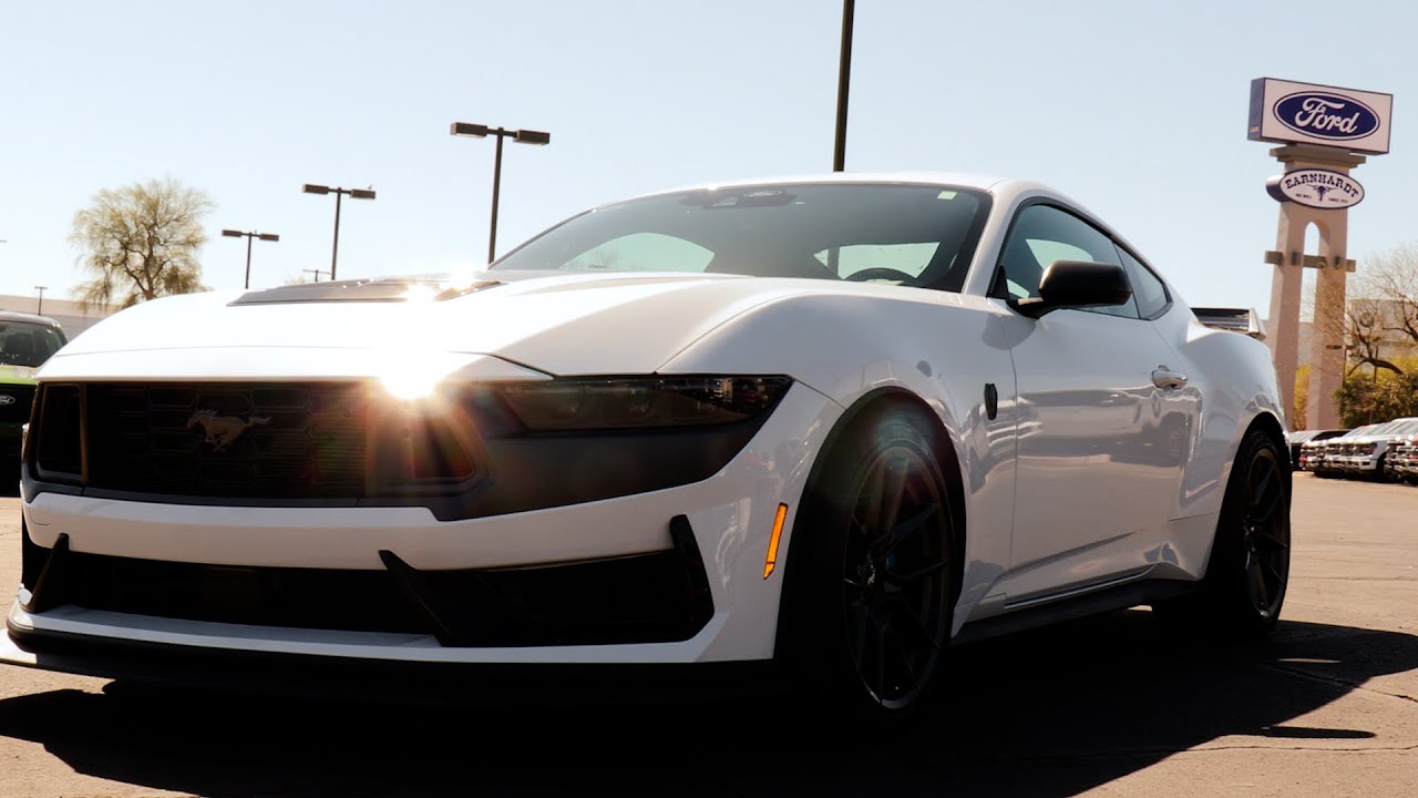 2024 Mustang Dark Horse – The Ultimate Performance Mustang? | Earnhardt Ford Review 🏁