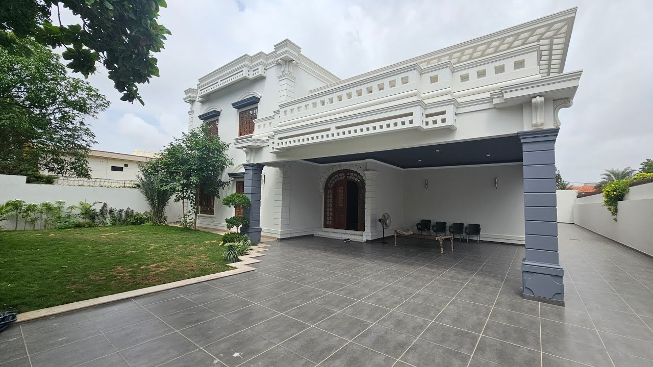 1000 square yards fully renovated bungalow in dha