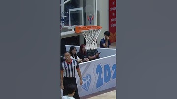 Russell Smith và Tâm Đinh "cứu cánh" cho Anthony January