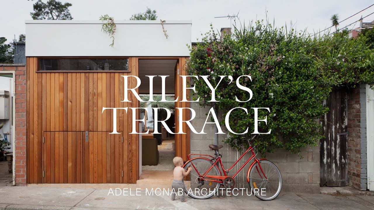 Собственный крошечный дом архитектора шириной всего 3 метра (экскурсия по дому)