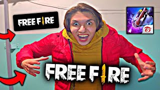 Играю В Free Fire В Подъезде