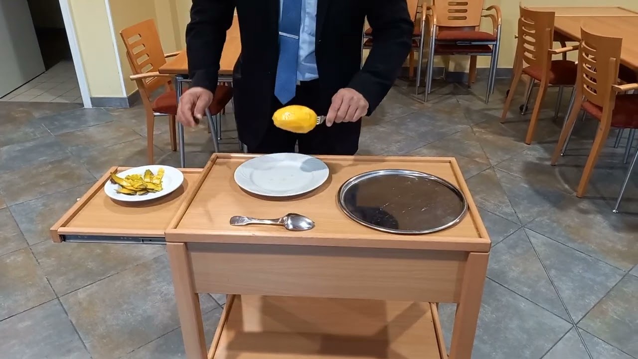 Découpe d'une mangue