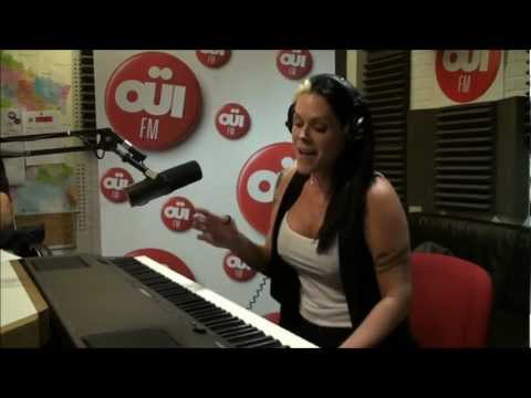 Beth Hart - Bobby Bland Cover - Session Acoustique OÜI FM