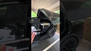 My TESLA Falcon Wing Door PROBLEMS After Collision / Crash / Accident !