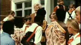 Алексей Надёжин в фильме Просто Ужас 1981 Алексей Надёжин в фильме Просто Ужас 1981