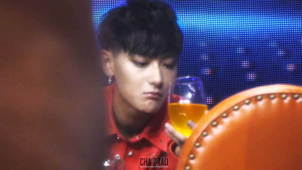 [fancam]150731 天天向上 ZTAO黄子韬 场边超可爱rap+jpg[chachaZTAO]