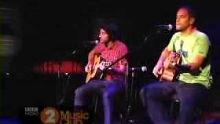 Jack Johnson & Matt Costa - Fall line / Sunshine chords