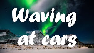 Isac Elliot - Waving at cars (lyrics)