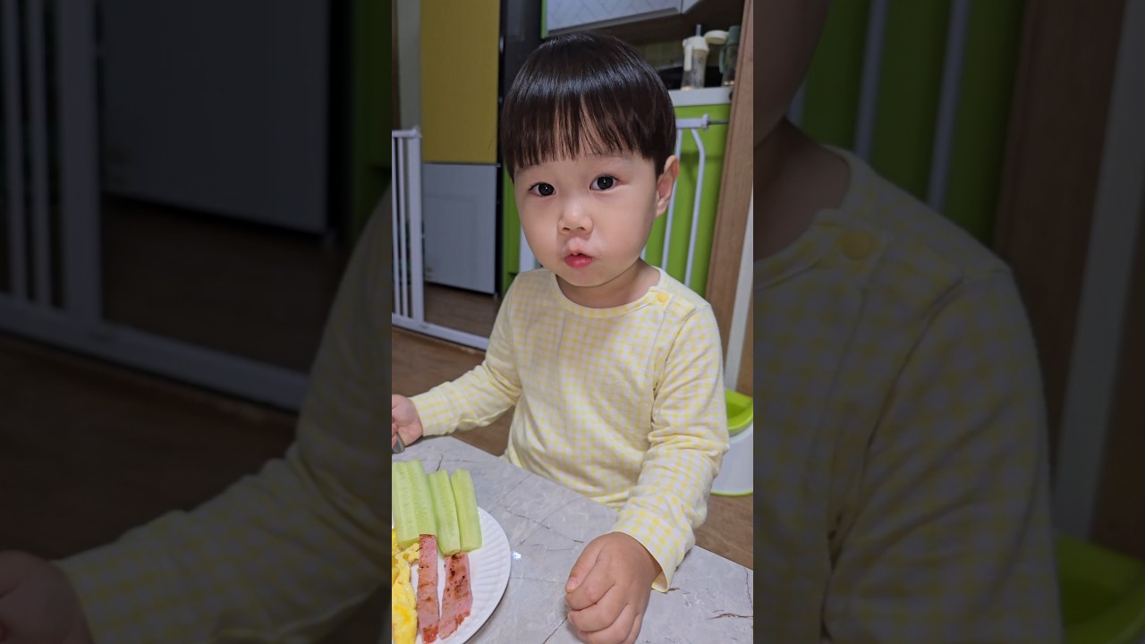 Наш завтрак ,встречаем Мин Су из садика