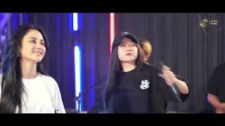 ARLIDA PUTRI FEAT. SALLSA BINTAN - KALAH ( Live )