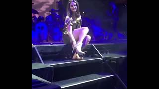 Lana Del Rey - Taking off shoes in Chicago