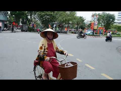 Film still — yoga retreat in Vietnam with Hanan & Heather