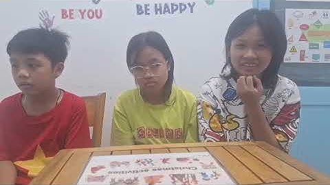 Tiếng Anh Giao Tiếp Phan Thiết: Benny, Michelle and Rose practice talking about Christmas Activities