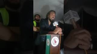 Sahil Adeem at d chok praising the martyrs