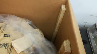 Unboxing Chevy LS3 525hv crate engine