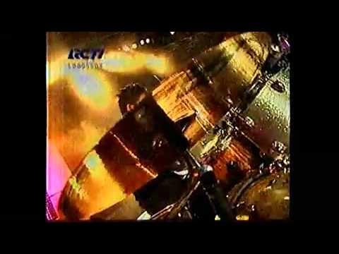 Konser Ungu Dilema Cinta