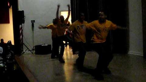 ALFSA Stroll Show 2010: Round 2: La Unidad Latina Lambda Upsilon Lambda, Alpha Lambda Chapter