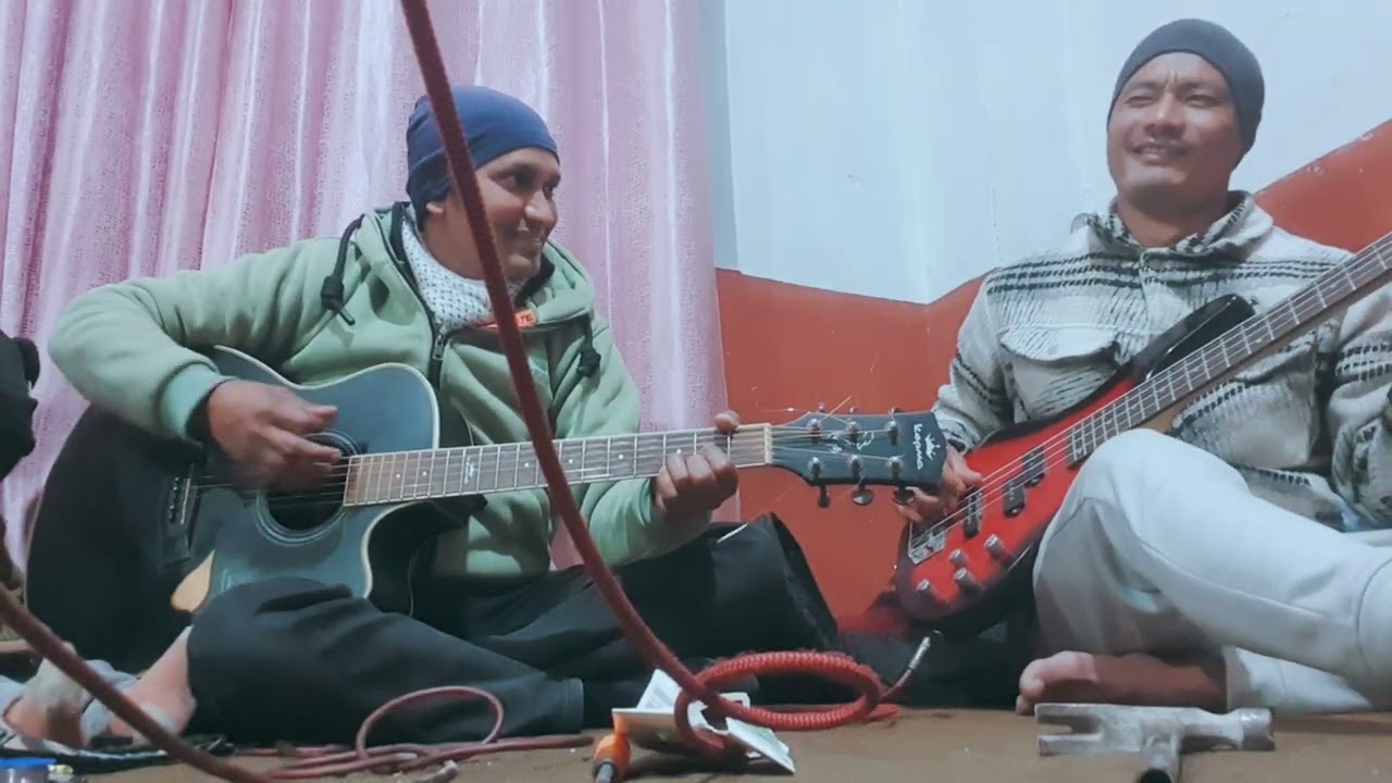 Just Try to Play Bass guitar.Aakashaiko Sundar Tara. Nepali Christian Christmas Song. 