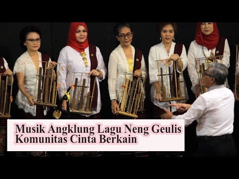 Musik Angklung Lagu Sunda  Neng Geulis - Ulang Tahun  RI di Mal Botani