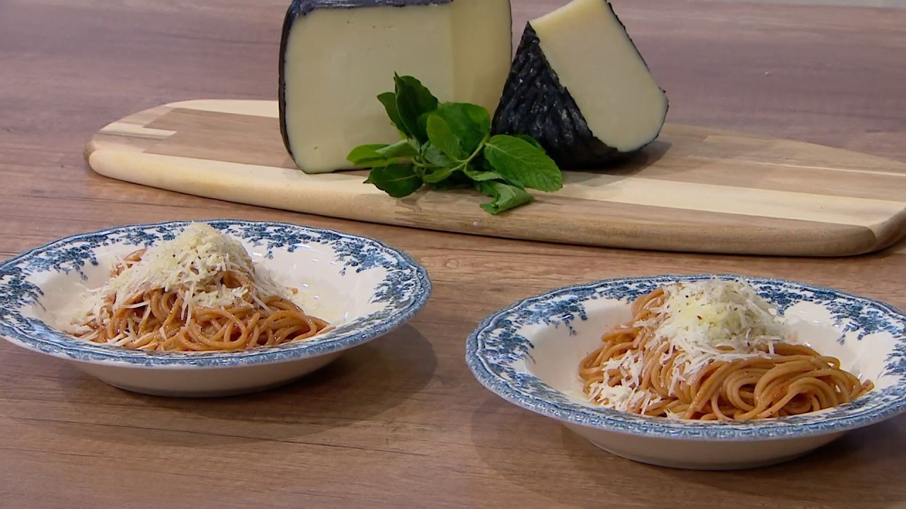 Κρασομακαρονάδα με κατσικίσιο τυρί Κρήτης | Ανδρέας Λαγός