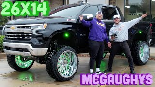 ROADTRIP FROM LOUISIANA! Our FIRST 2022 Chevy 1500 on a Mcgaughys 79 and 26x14s, with cutting!