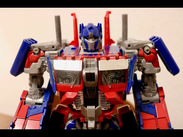 Amazon Transformers 10th Anniversary Leader Optimus Prime