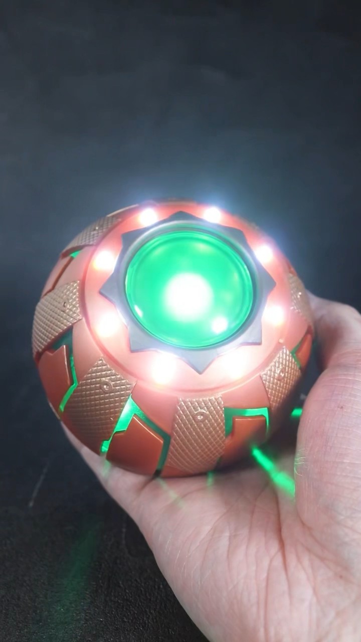 Marvel Legends Reprica Green Goblin Pumpkin Bomb Review ! - YouTube