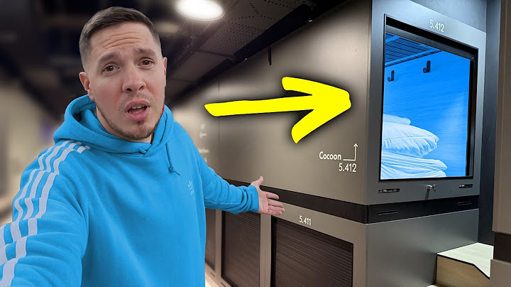 Overnight in a BRAND NEW capsule hotel (weird experience)