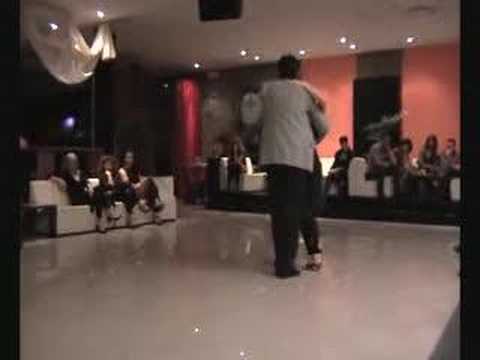 Fernando Lores. Haciendo musica con el cuerpo