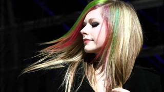 Avril Lavigne - Smile and Pics