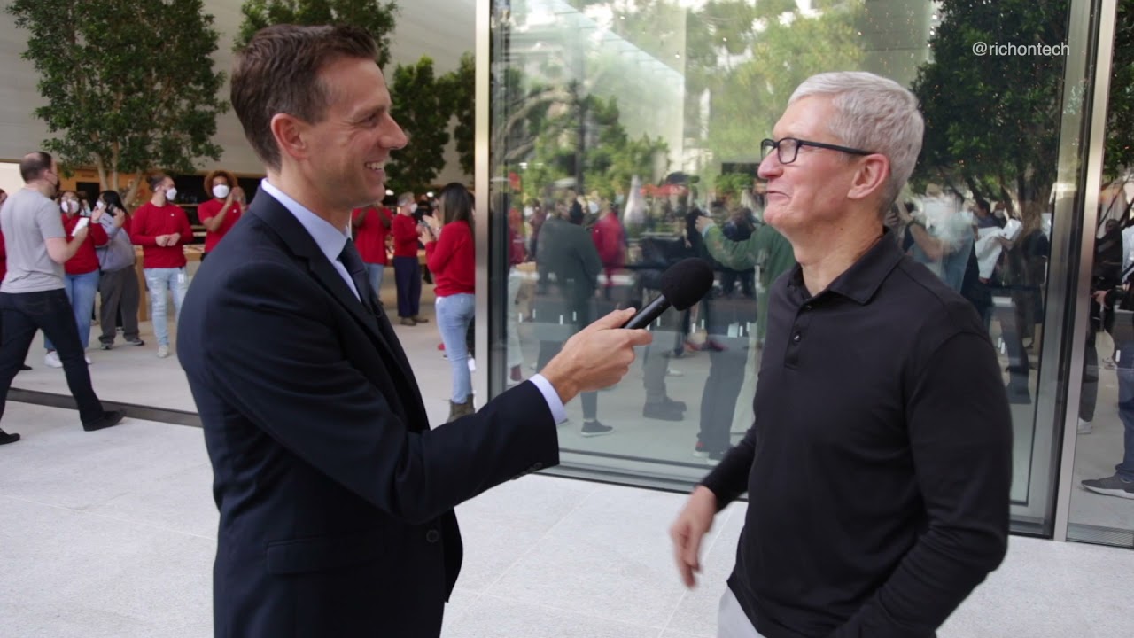 en million ildsted Gedehams Apple CEO Tim Cook Interview! He talks repairs, stores, AI and what's next  - YouTube