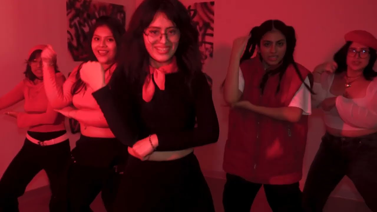 'NOT SHY' MV (Twinkles Version)