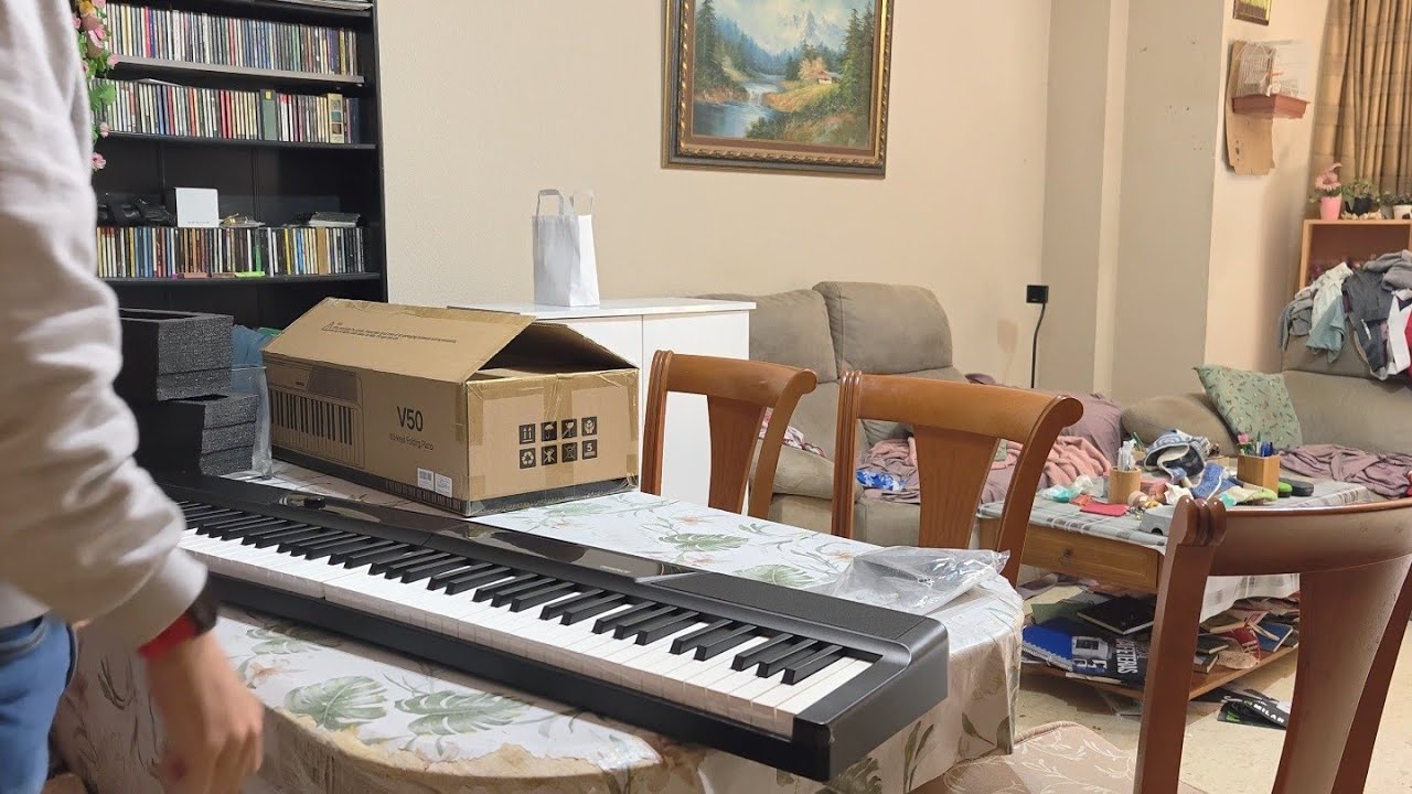 Unboxing Folding Piano Terence V50
