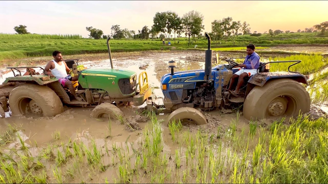 Tracktor Stick Eicher tractor stuck in mud Rescued by John Deere tractor | tractor ...