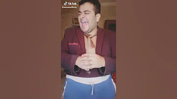 العريس كان شكله لبخه 