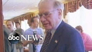 Warren Buffet's Firm Reveals $1 Billion Investment in Apple