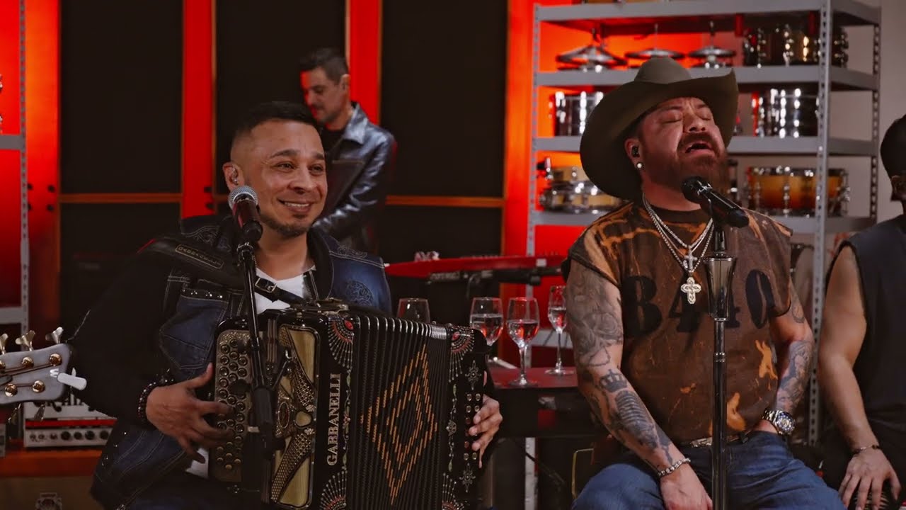 Esta Lloviendo - La Firma Ft Siggno (Sesiones En Vivo)