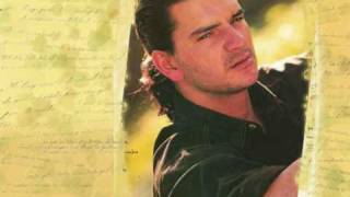 Video thumbnail of "Amiga Mía - Ricardo Arjona (inédita)"